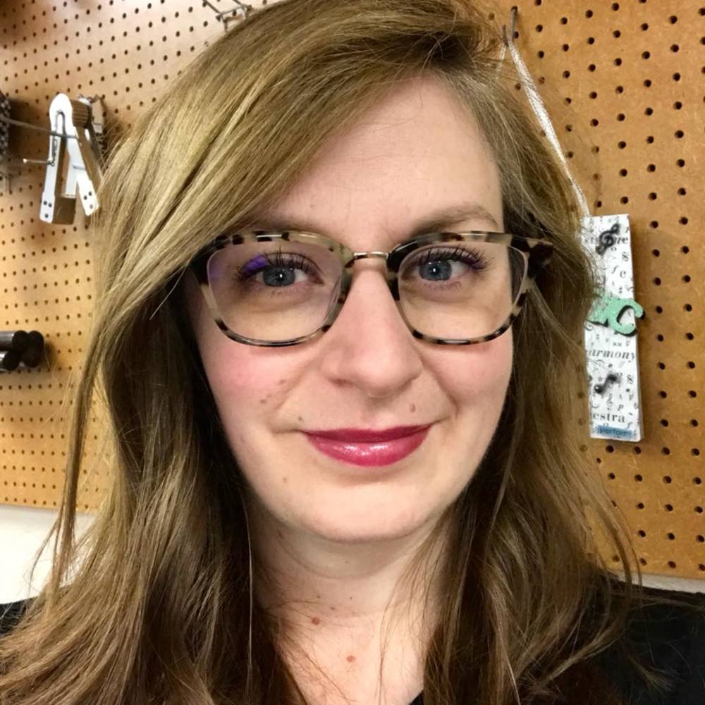 Meet your Posher, Roxanne